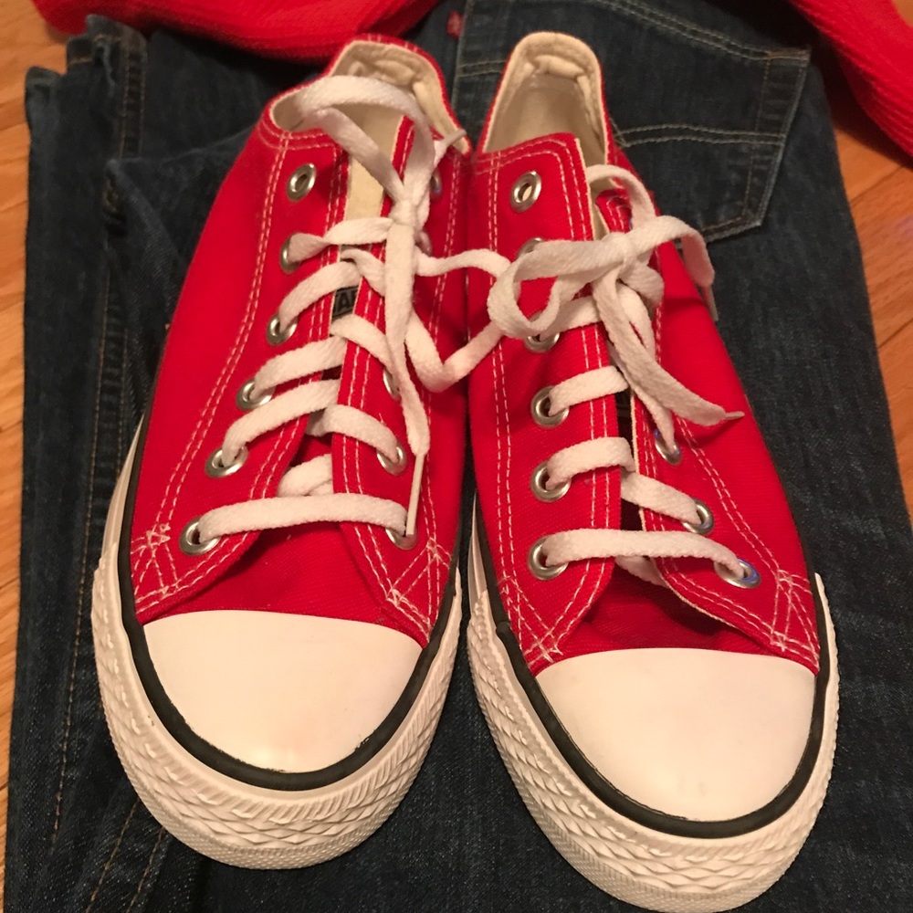 NWOT: Red Converse sneakers women’s size 7